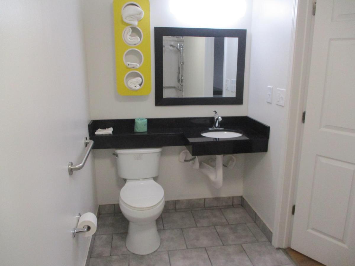 6-north Olmsted, Oh - Cleveland 2*